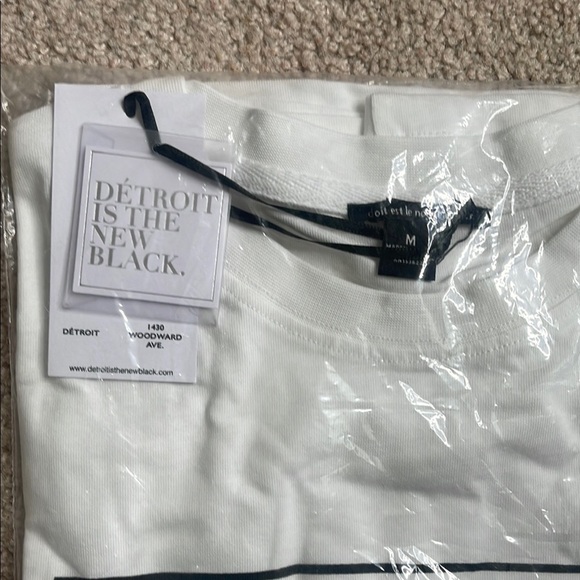 White Short Sleeve Tee with Bold Detroit Print - Picture 3 of 3